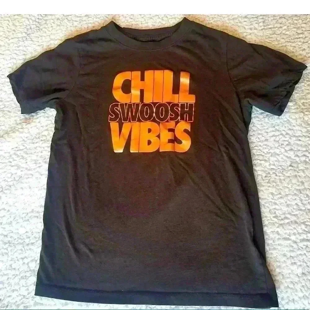 Nike chill‎ vibes T-shirt top black and gold boys size L sporty just do it